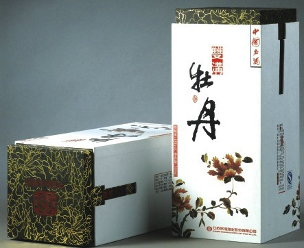 供應(yīng)酒類包裝設(shè)計(jì)、生產(chǎn)、品牌整合