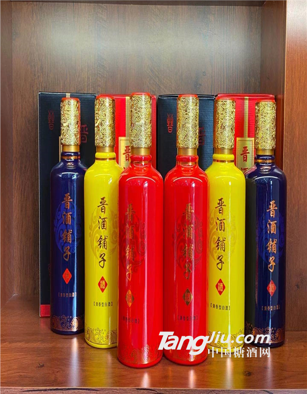 清香型白酒，傳統(tǒng)古法釀造，地缸發(fā)酵，方成佳釀！