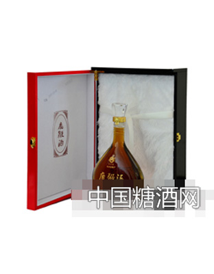 龍臥春山參酒700ml（開盒）